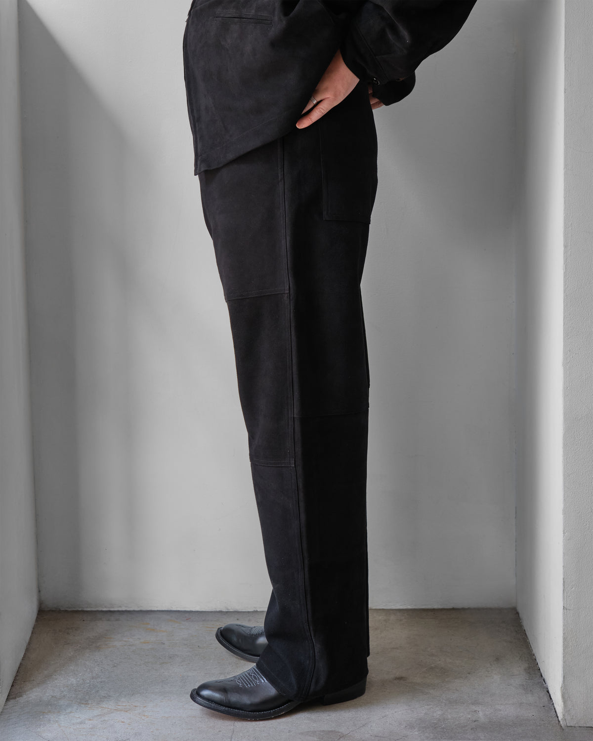 Cale SHEEP SUEDE PANTS / BLACK