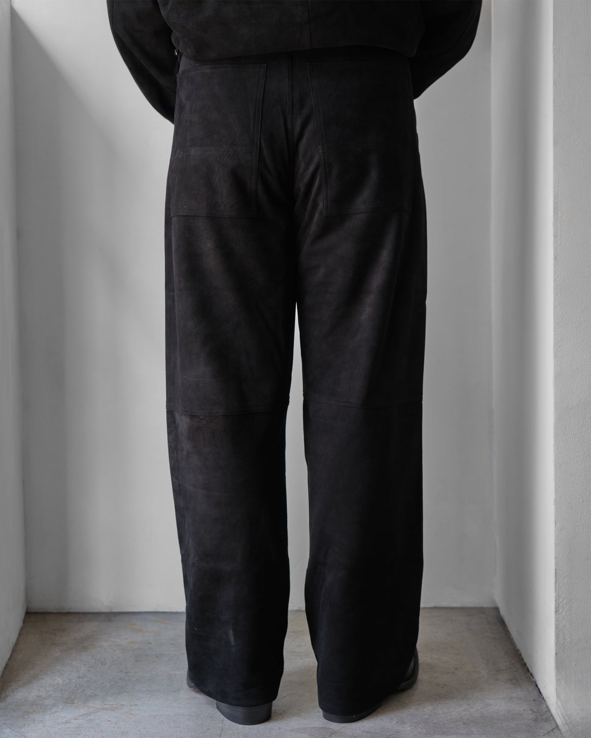 Cale SHEEP SUEDE PANTS / BLACK