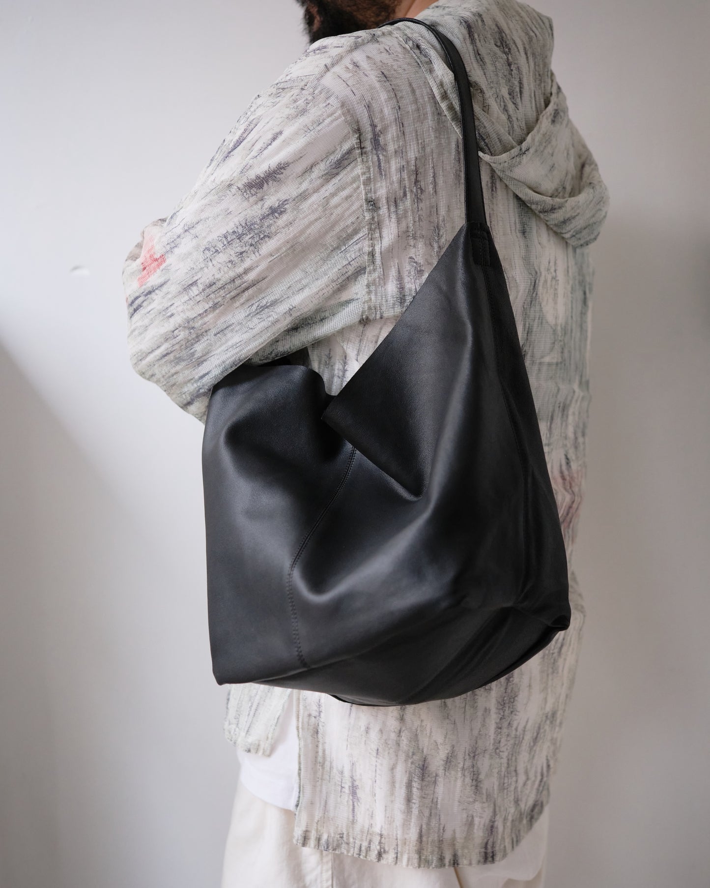 MORPHEE BUCKET BAG-L / BLACK